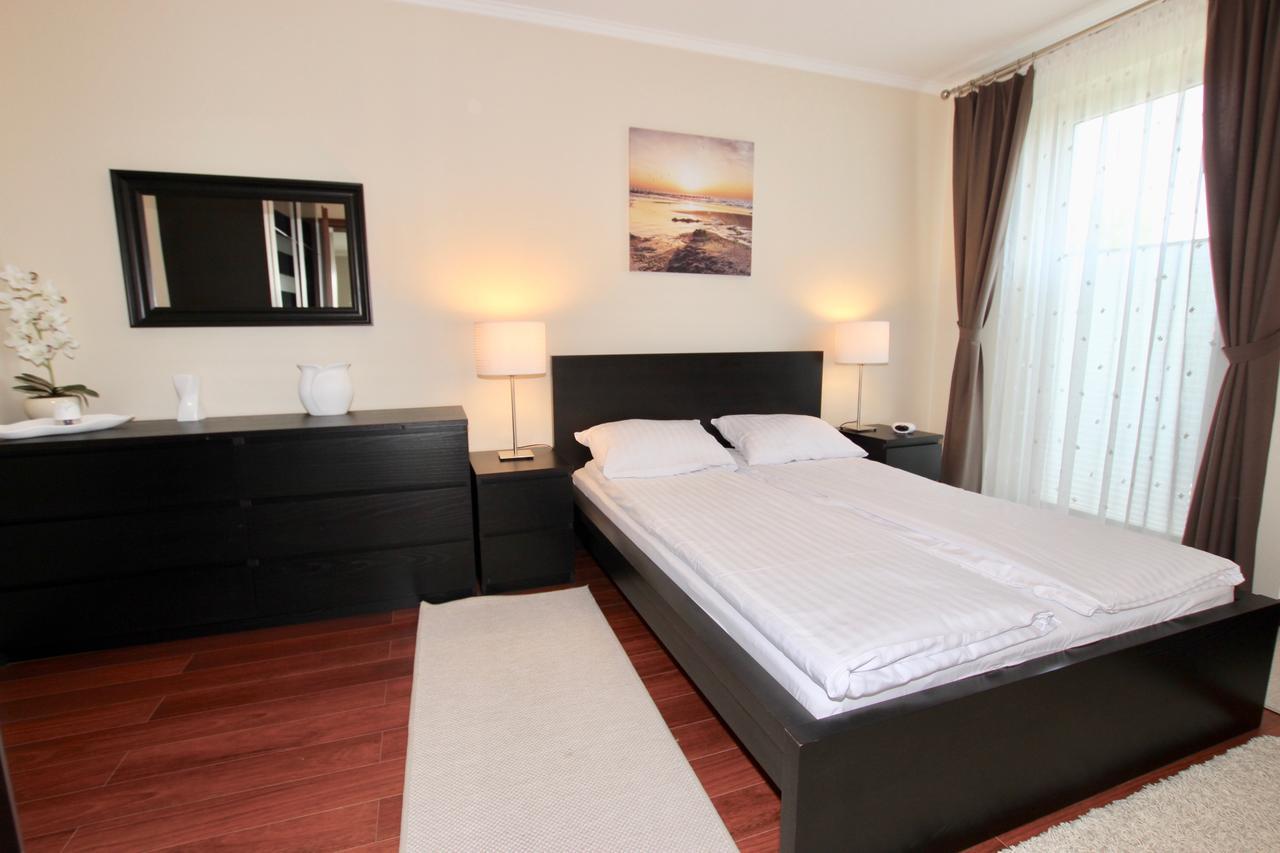Apartamenty Bursztynowe Komnaty Darlowko Esterno foto